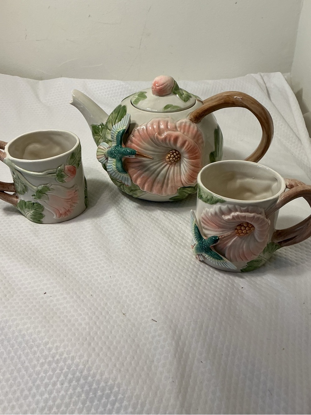 Rare lovely Vintage 1987 fitz & floyd 3D hummingbird hibiscus porcelainteapot